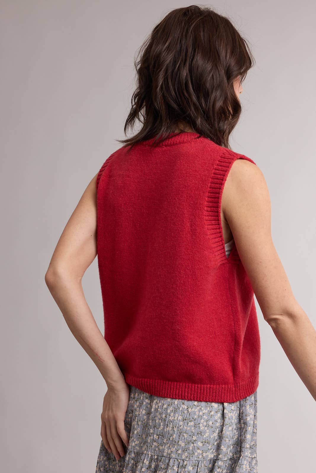 SLEEVELESS SWEATER VEST / WL26-13059
