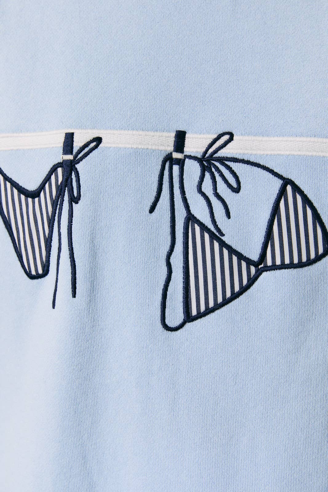 SWEATSHIRTS WITH CUTE GRAPHICS ON FRONT
