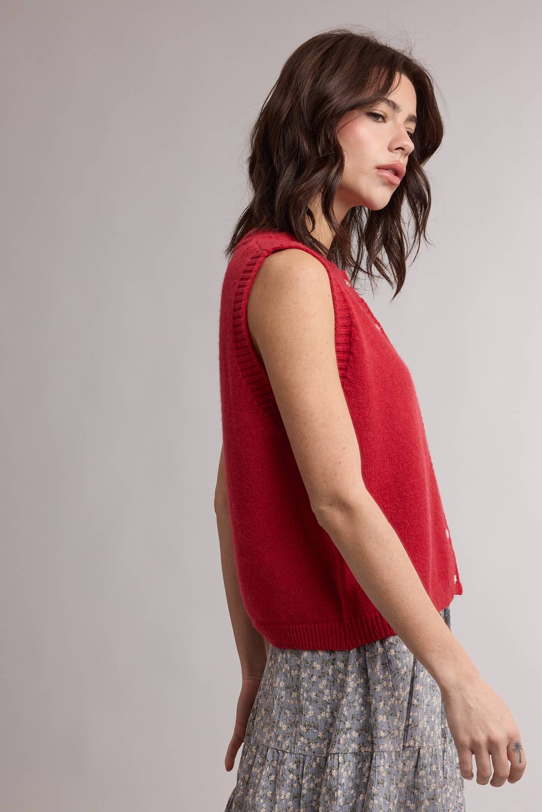 SLEEVELESS SWEATER VEST / WL26-13059