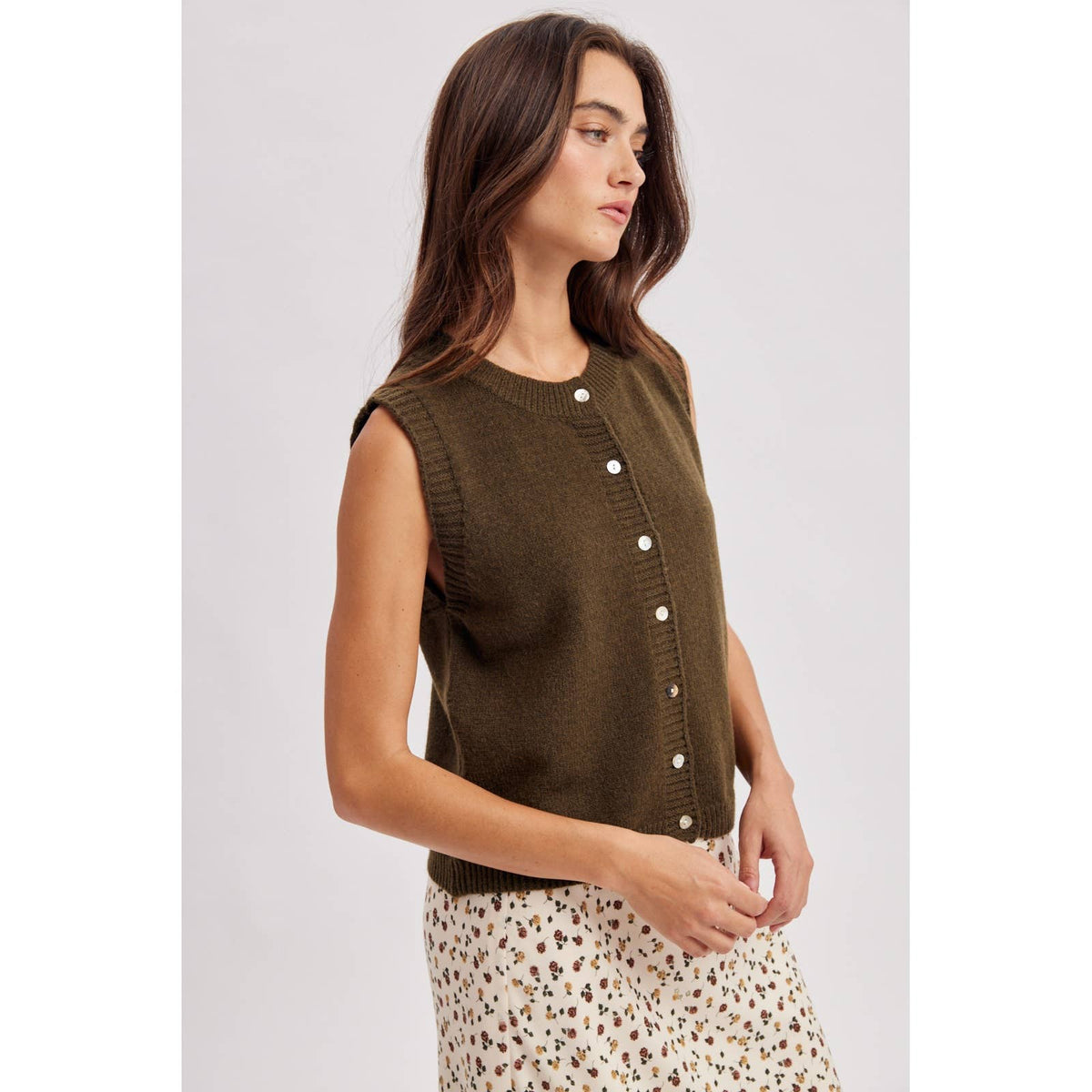 SLEEVELESS SWEATER VEST / WL26-13059